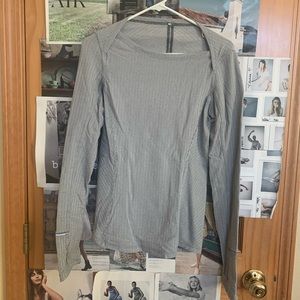 Lululemon top